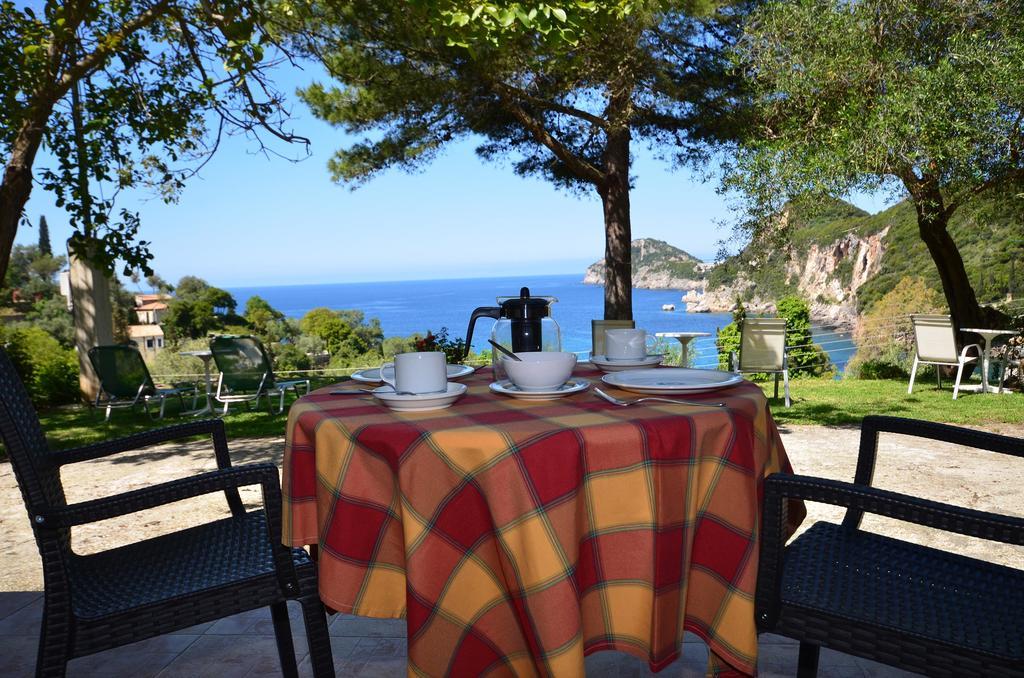 Anna Pension Liapades Exterior foto